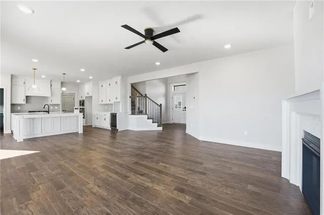 $674,999 | 10427 North Mulberry Street, Kansas City, MO 64155