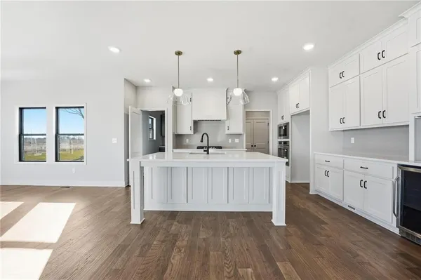 $670,000 | 10427 North Mulberry Street, Kansas City, MO 64155
