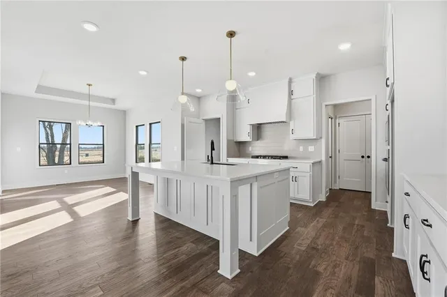 $674,999 | 10427 North Mulberry Street, Kansas City, MO 64155