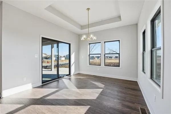 $670,000 | 10427 North Mulberry Street, Kansas City, MO 64155