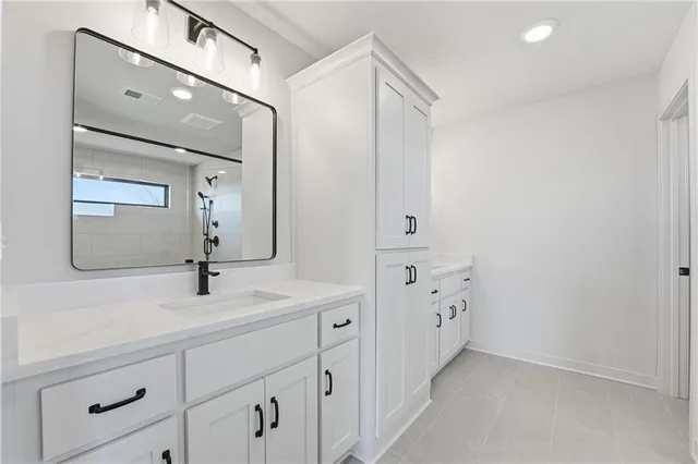 $674,999 | 10427 North Mulberry Street, Kansas City, MO 64155