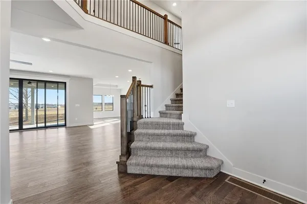 $670,000 | 10427 North Mulberry Street, Kansas City, MO 64155