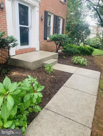 $3,899 | 13312 Glen Taylor Lane, Herndon, VA 20171