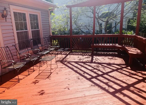 $3,899 | 13312 Glen Taylor Lane, Herndon, VA 20171