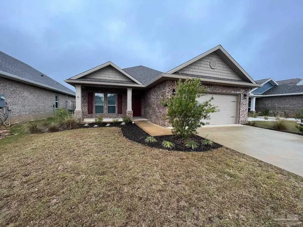 $2,195 | 5319 Red Shoulder Road, Pace, FL 32571