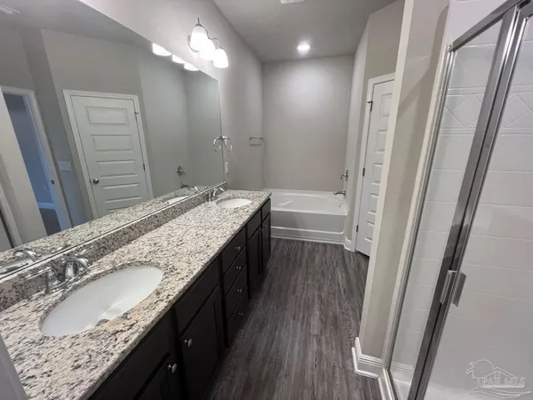 $2,195 | 5319 Red Shoulder Road, Pace, FL 32571
