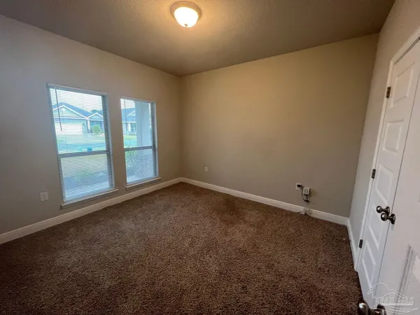 $2,195 | 5319 Red Shoulder Road, Pace, FL 32571