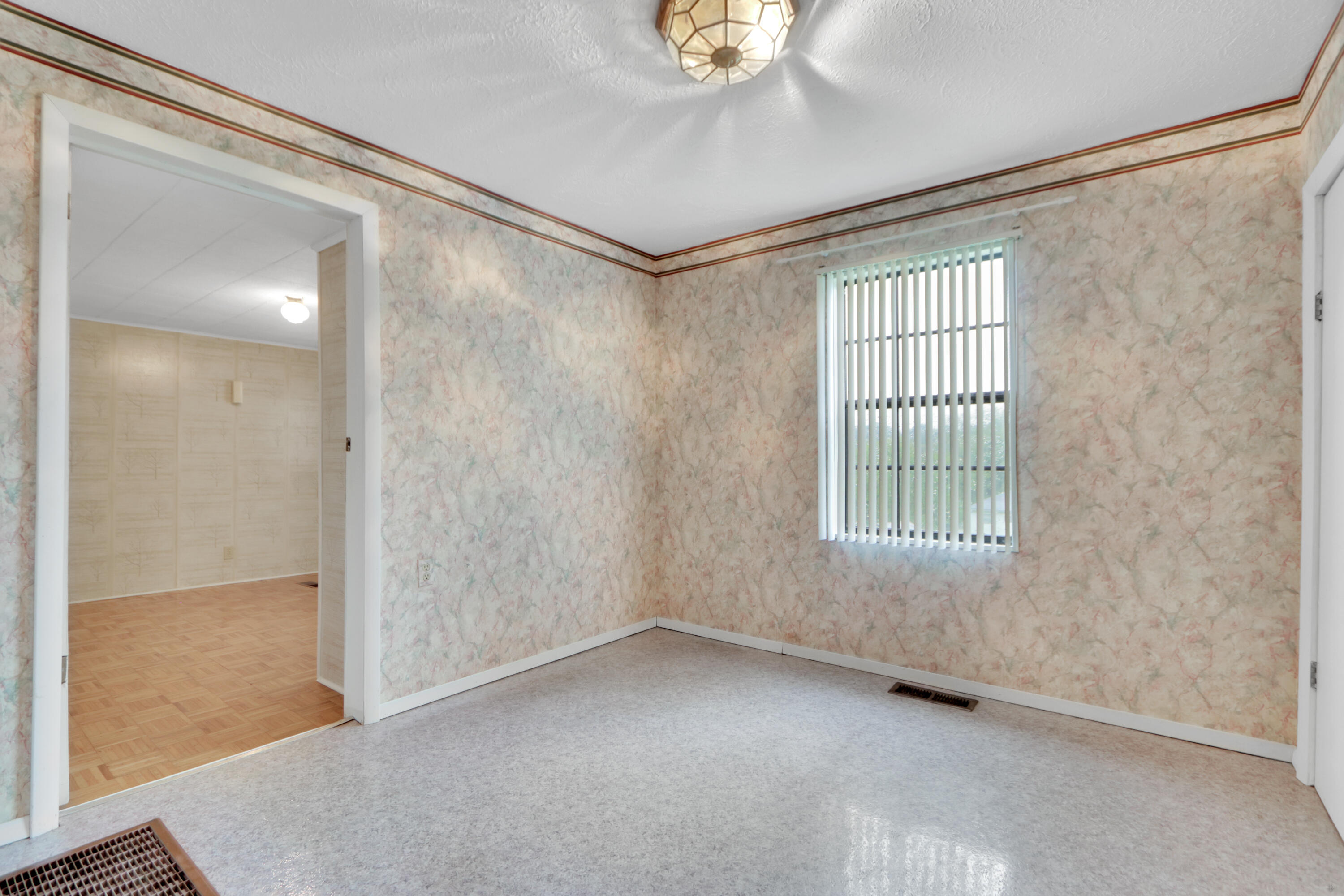 212 Buffalo Road Oneida, TN 37841 - Photo 10 of 27 Positive Perceptions-8
