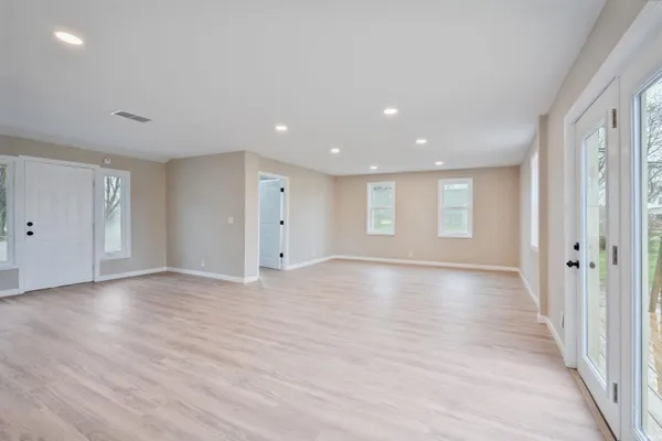 $349,900 | 825 North Carter Street, Greentown, IN 46936