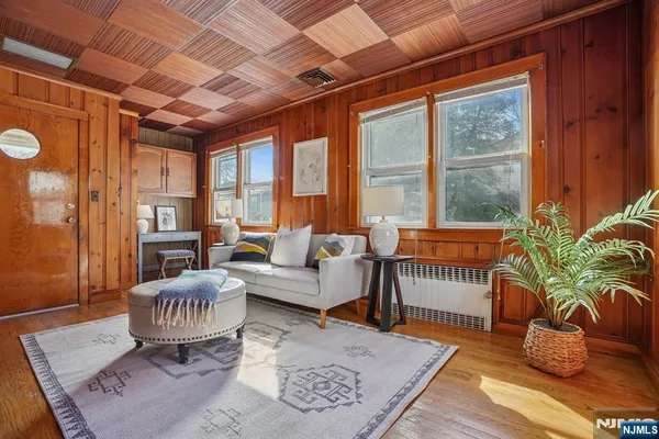 $888,000 | 649 8th Street, Carlstadt, NJ 07072