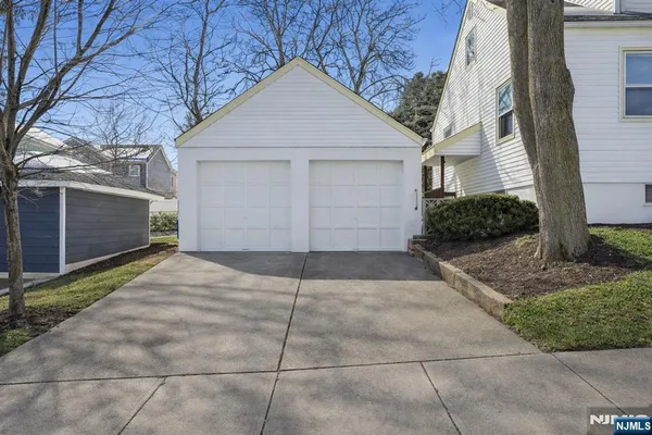 $888,000 | 649 8th Street, Carlstadt, NJ 07072