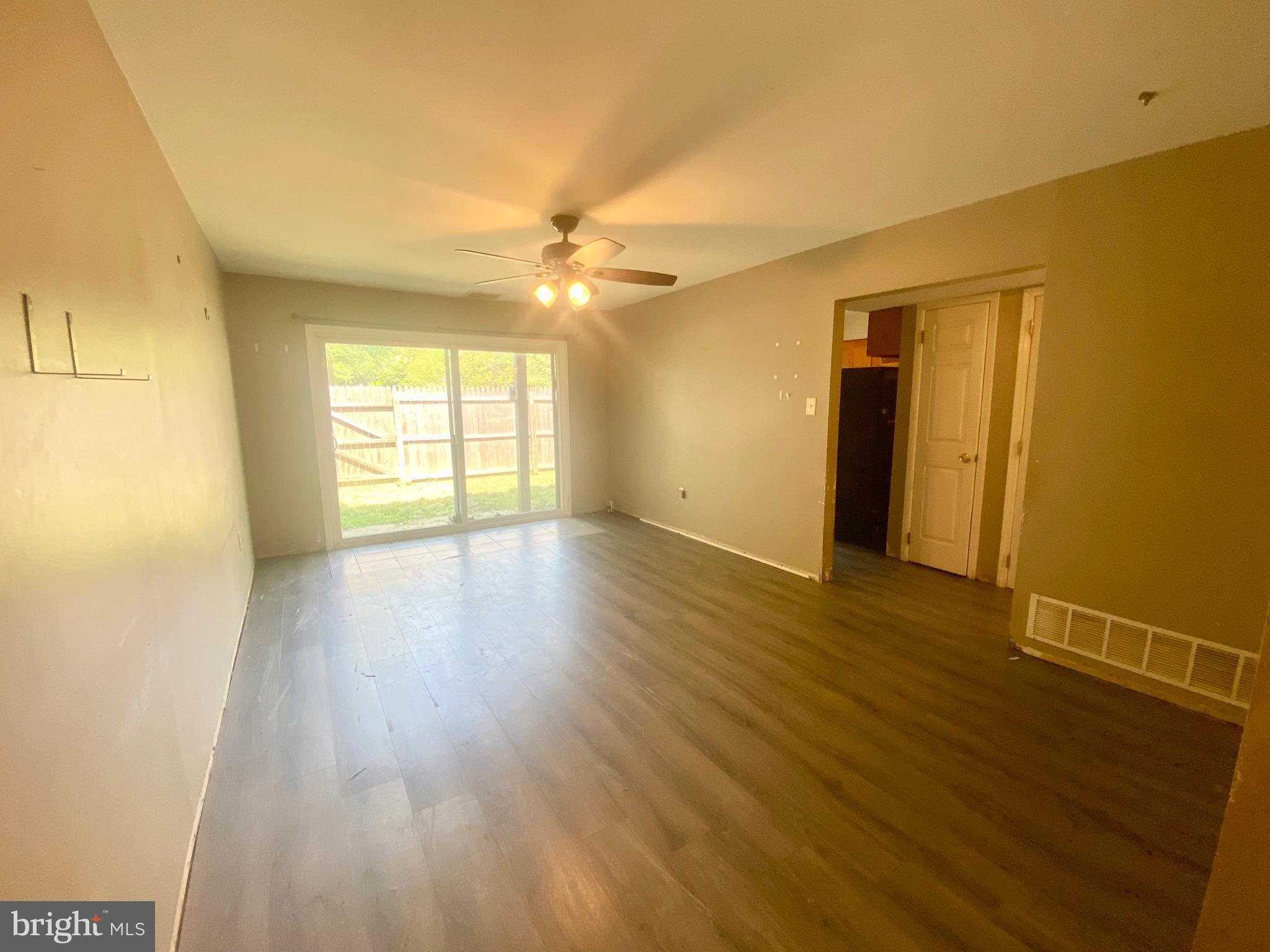 35 Chelsea Circle Clementon, NJ 08021 - Photo 3 of 19 Gallery Image 3