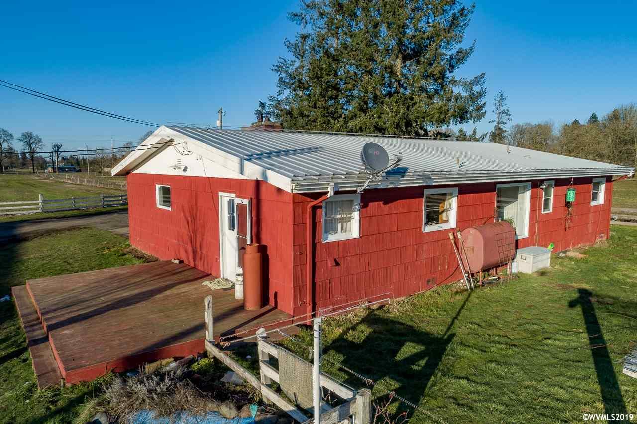 575 Crowfoot Road Lebanon, OR 97355 - Photo 5 of 19 Gallery Image 5
