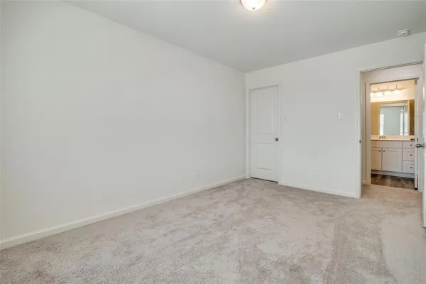 $2,400 | 731 Yorkshire Drive, Lavon, TX 75166