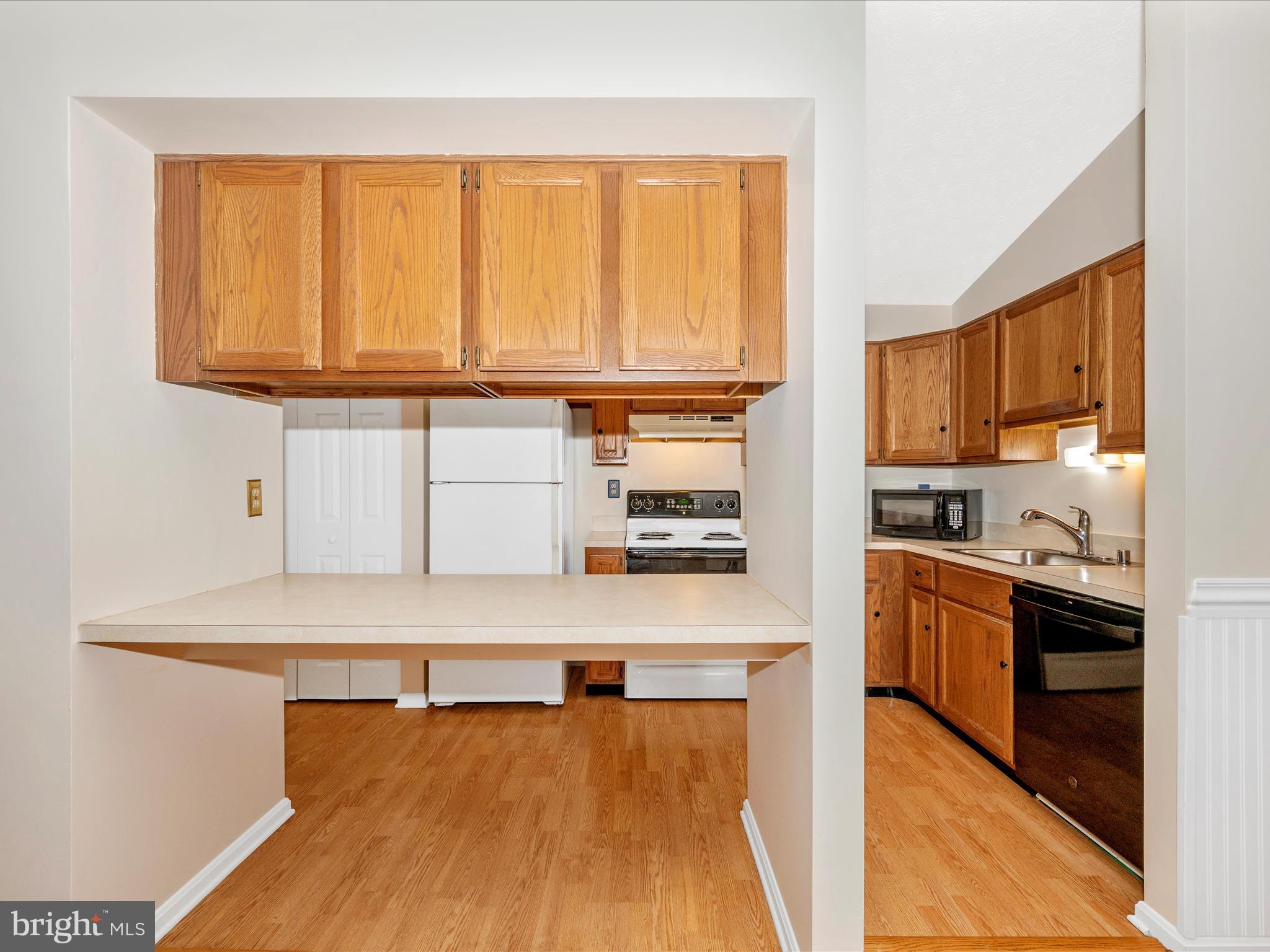 2129 Wainwright Court, Unit 2B Frederick, MD 21702 - Photo 17 of 61 Kitchen