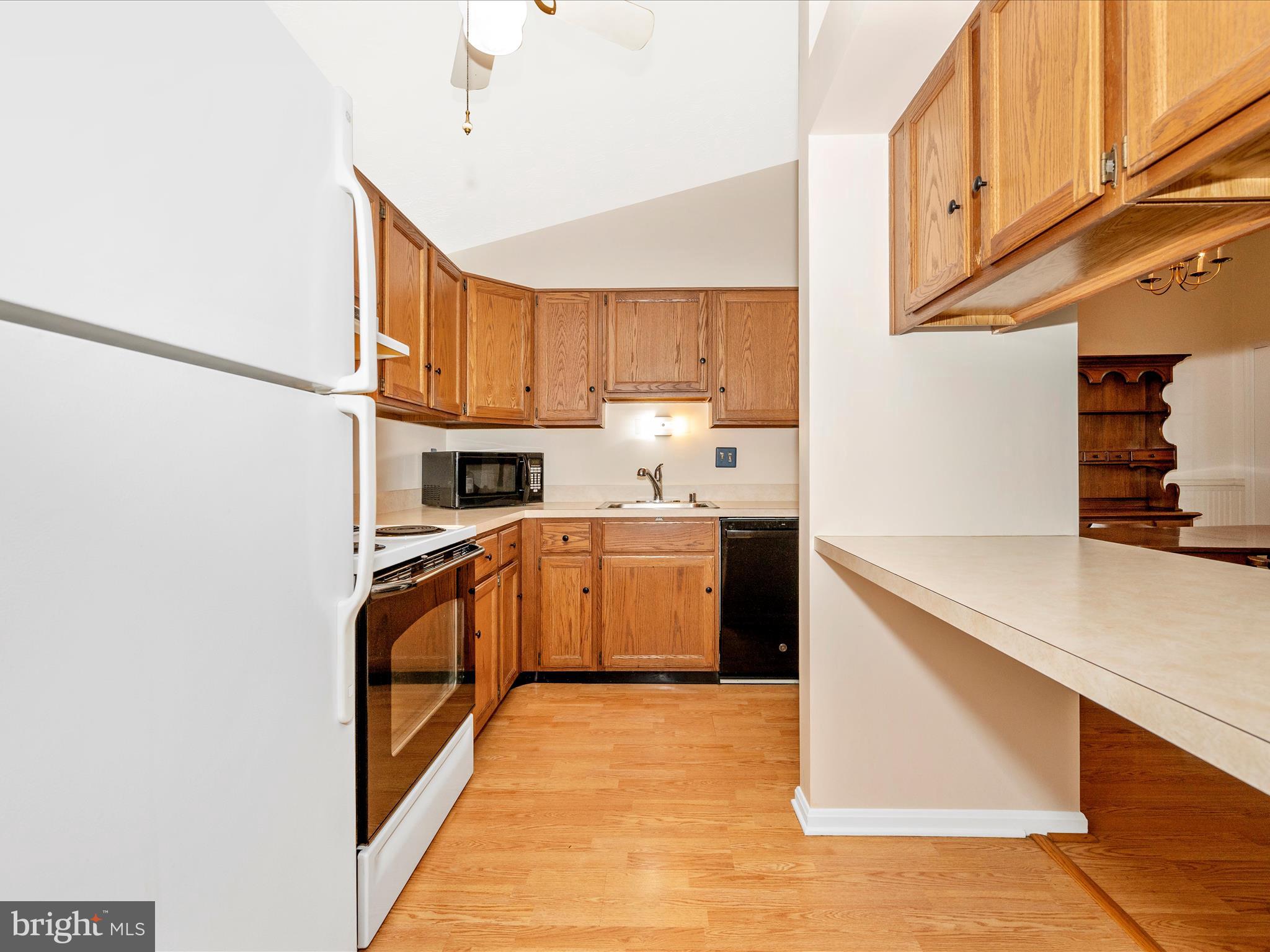 2129 Wainwright Court, Unit 2B Frederick, MD 21702 - Photo 23 of 61 Kitchen
