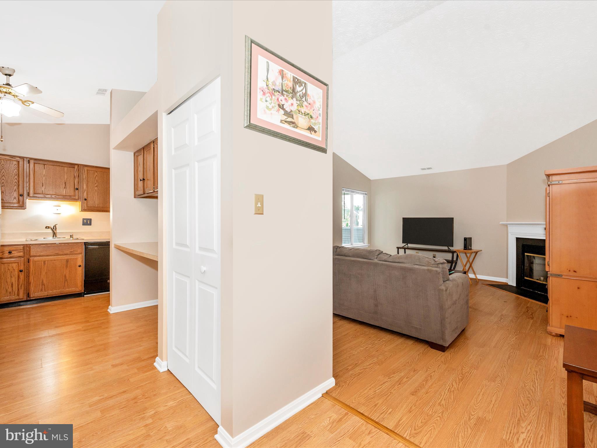 2129 Wainwright Court, Unit 2B Frederick, MD 21702 - Photo 4 of 61 Entry