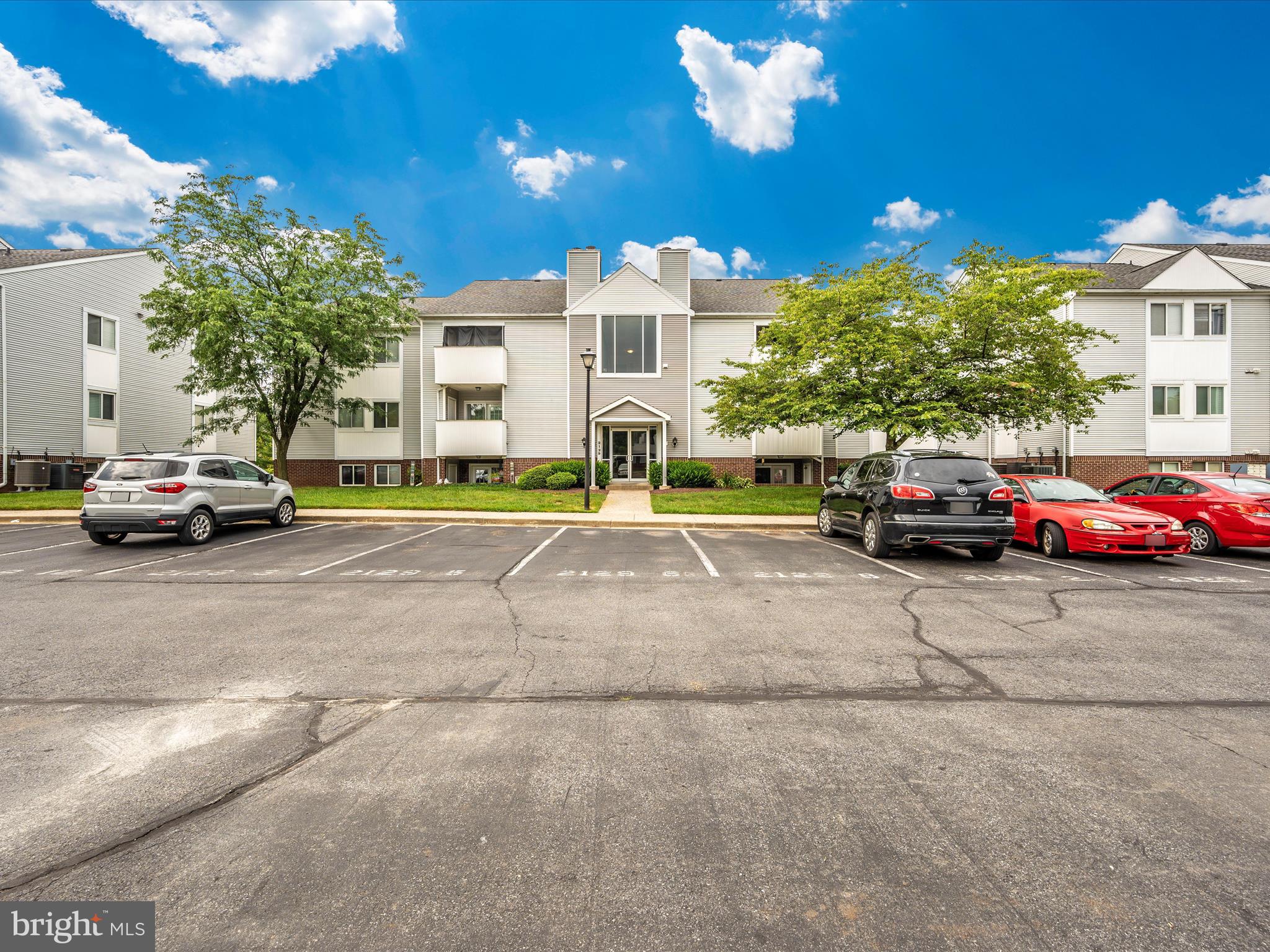 2129 Wainwright Court, Unit 2B Frederick, MD 21702 - Photo 45 of 61 Exterior Front