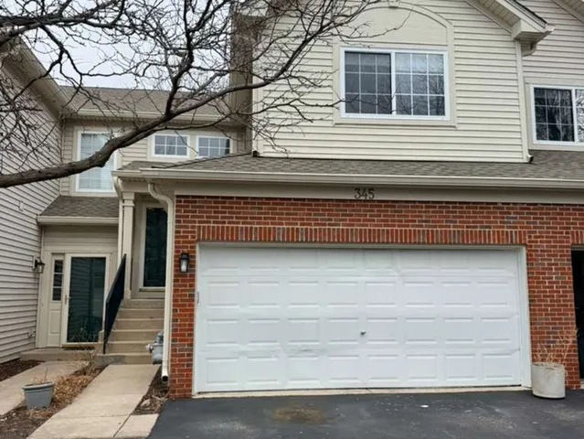 $2,500 | 345 Abington Woods Drive, Aurora, IL 60502
