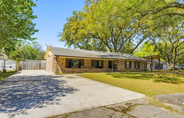 $450,000 | 6007 Morning Mist Drive, Beaufort, SC 29906