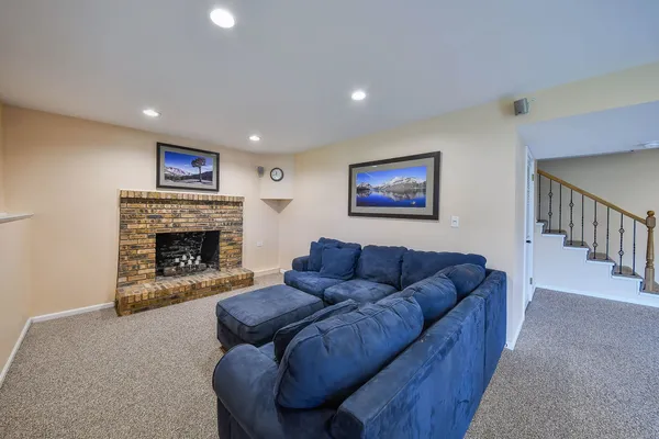 $849,000 | 46 Sussex Court, Naperville, IL 60540