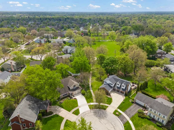 $849,000 | 46 Sussex Court, Naperville, IL 60540