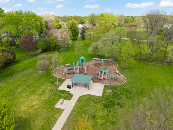 $849,000 | 46 Sussex Court, Naperville, IL 60540