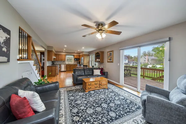 $849,000 | 46 Sussex Court, Naperville, IL 60540