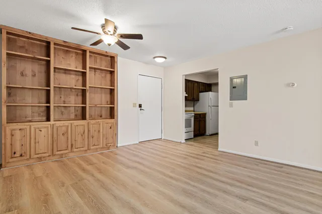 $115,000 | 2670 Oxford Street North, Unit 230, Roseville, MN 55113