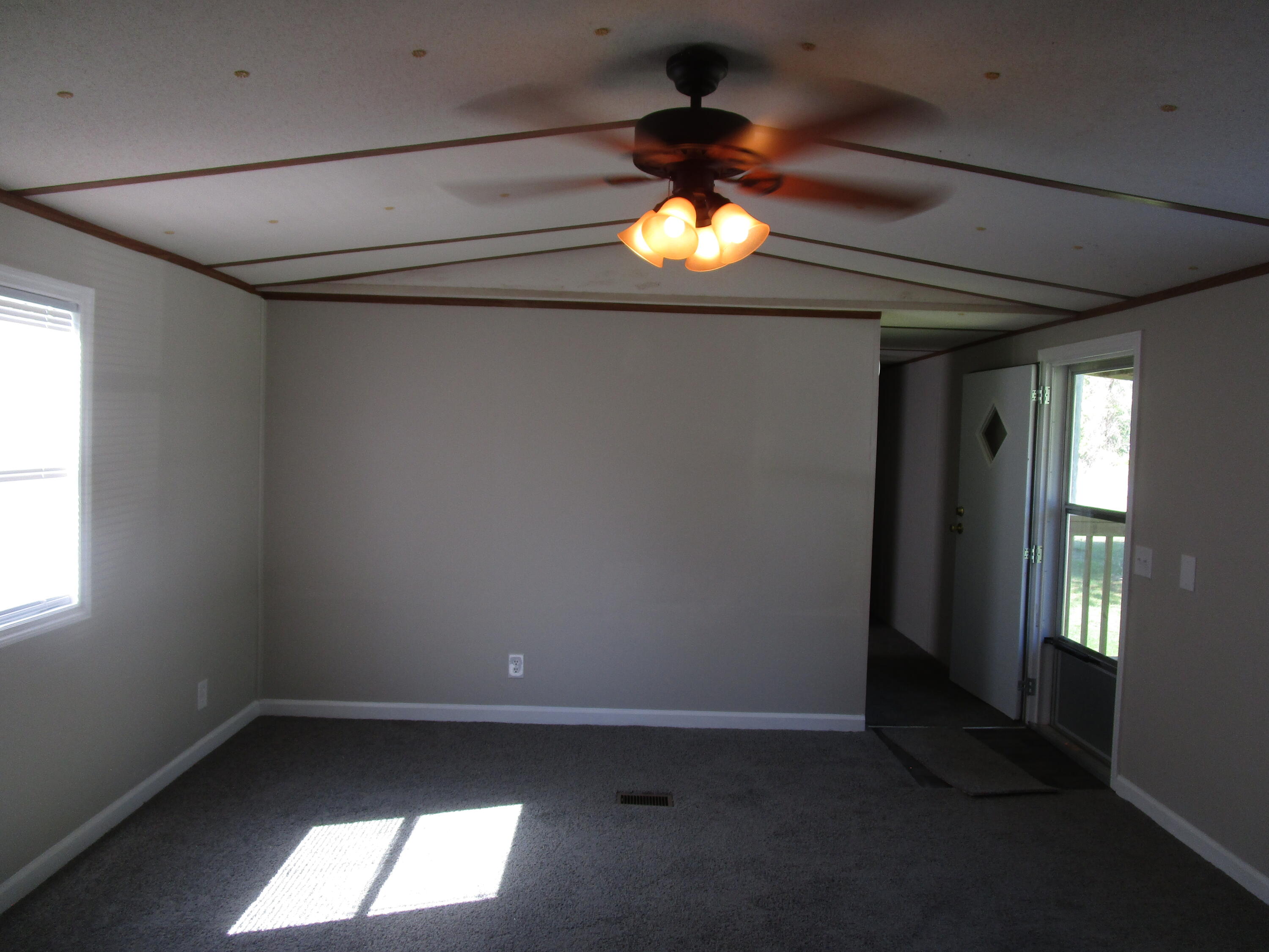 836 South St Pauls Church Road Sumter, SC 29154 - Photo 4 of 14