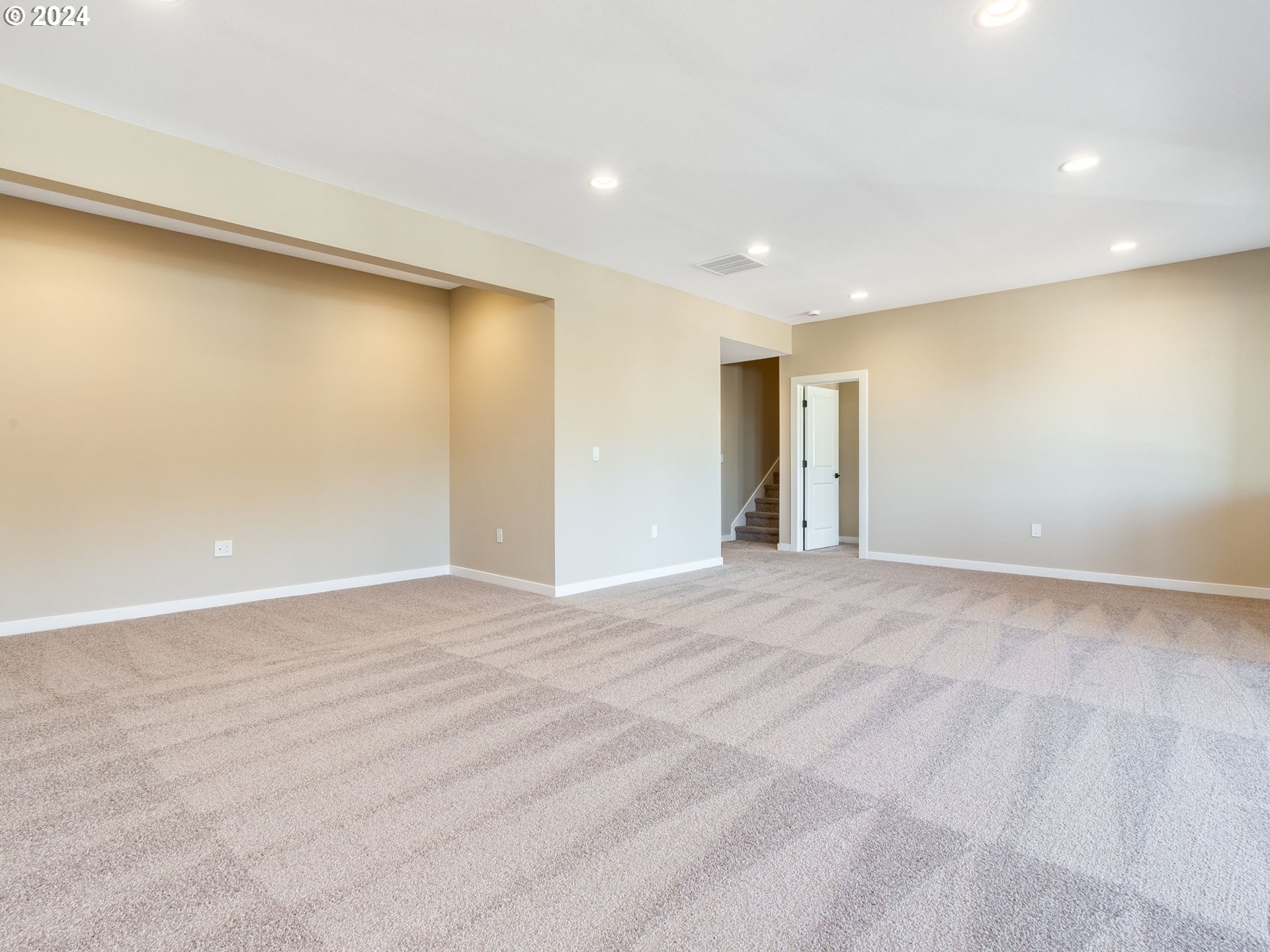 1991 Northeast Ridge Run Lane Estacada, OR 97023 - Photo 28 of 39 Basement
