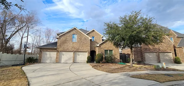 $375,000 | 8107 Laughing Falcon Trail, Conroe, TX 77385
