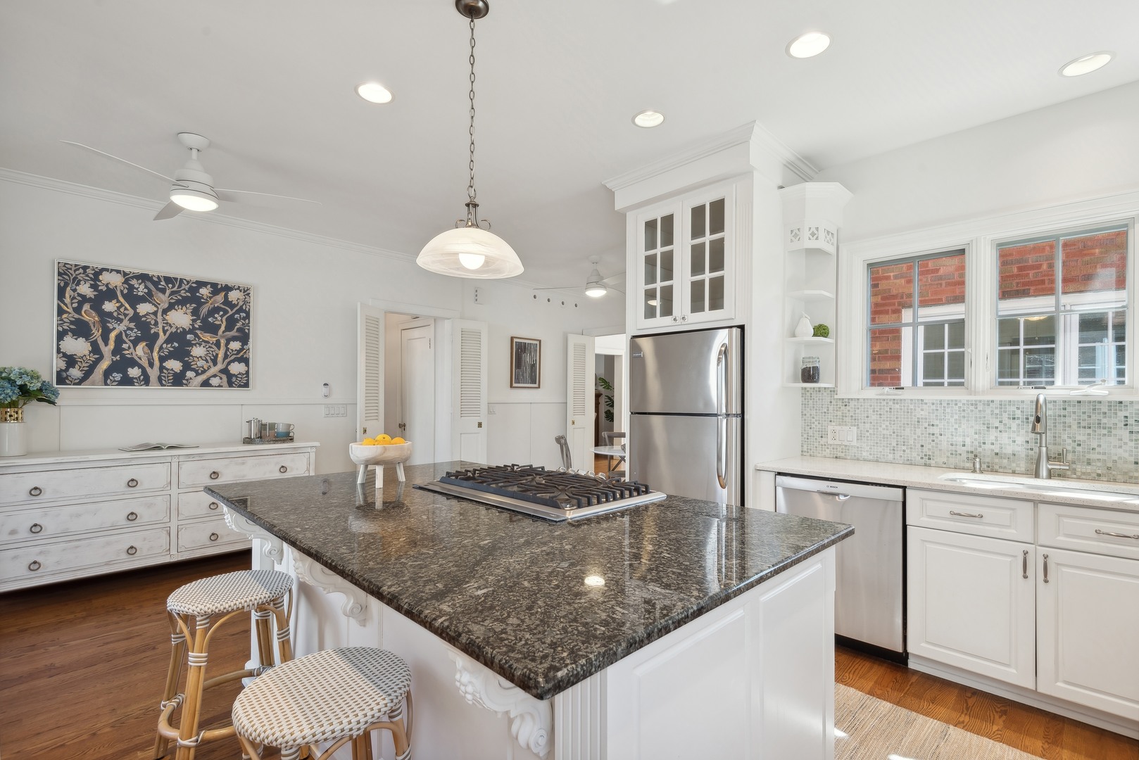 1209 Sheridan Road Wilmette, IL 60091 - Photo 11 of 40 Gallery Image 11
