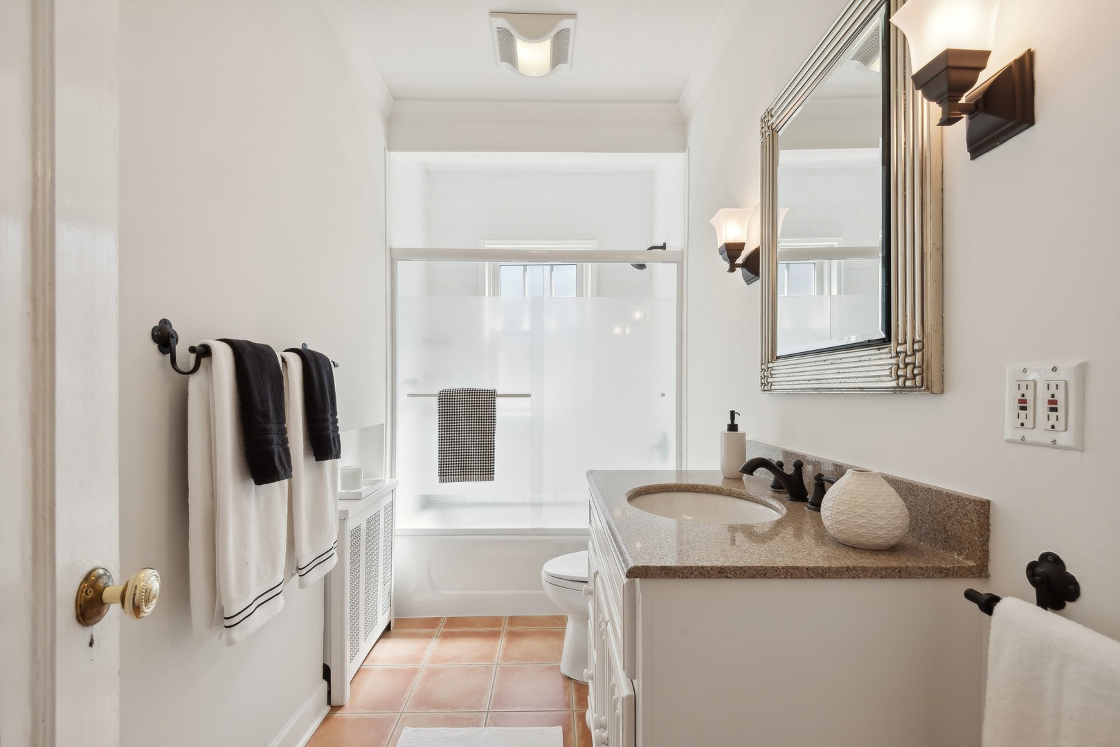 1209 Sheridan Road Wilmette, IL 60091 - Photo 19 of 40 Gallery Image 19
