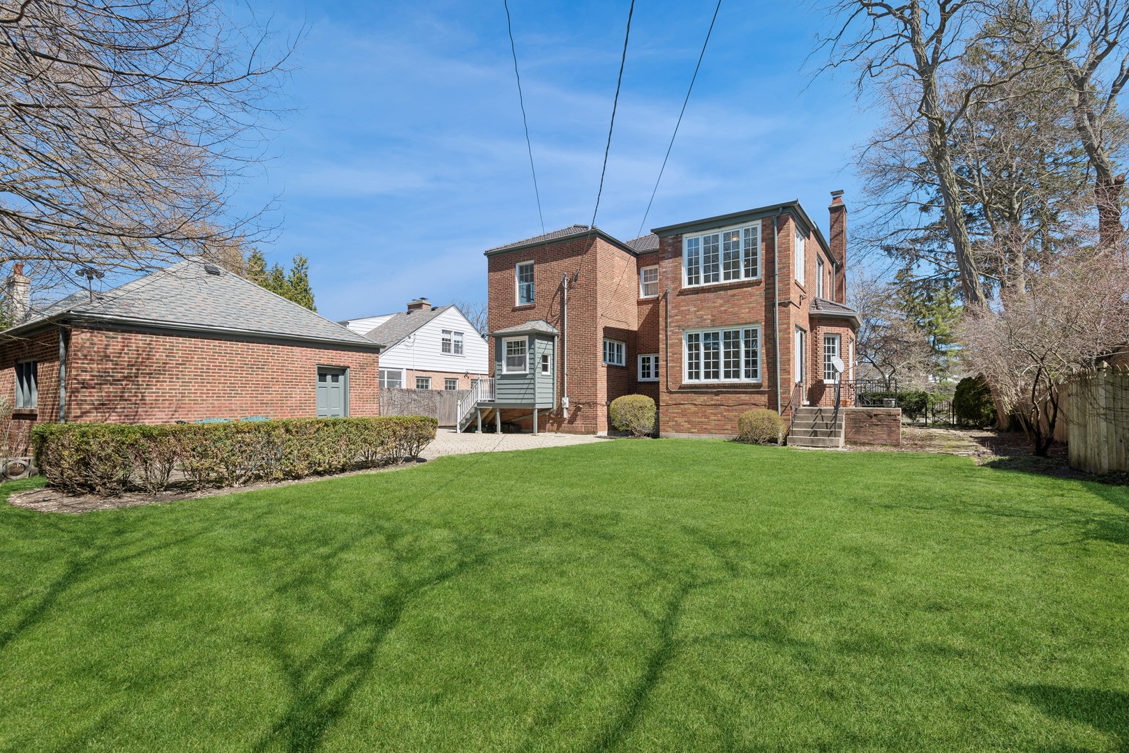 1209 Sheridan Road Wilmette, IL 60091 - Photo 33 of 40 Gallery Image 33