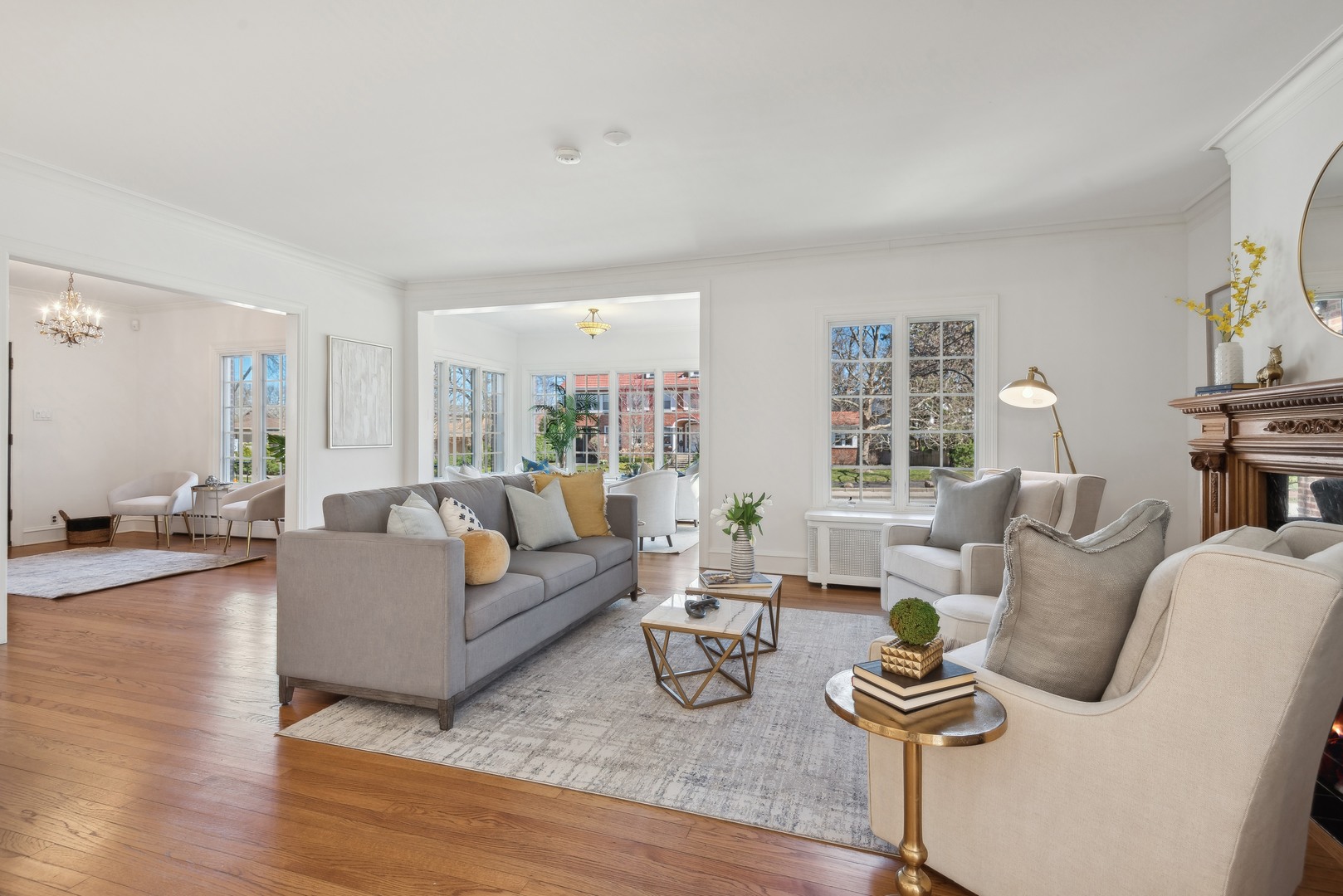 1209 Sheridan Road Wilmette, IL 60091 - Photo 8 of 40 Gallery Image 8