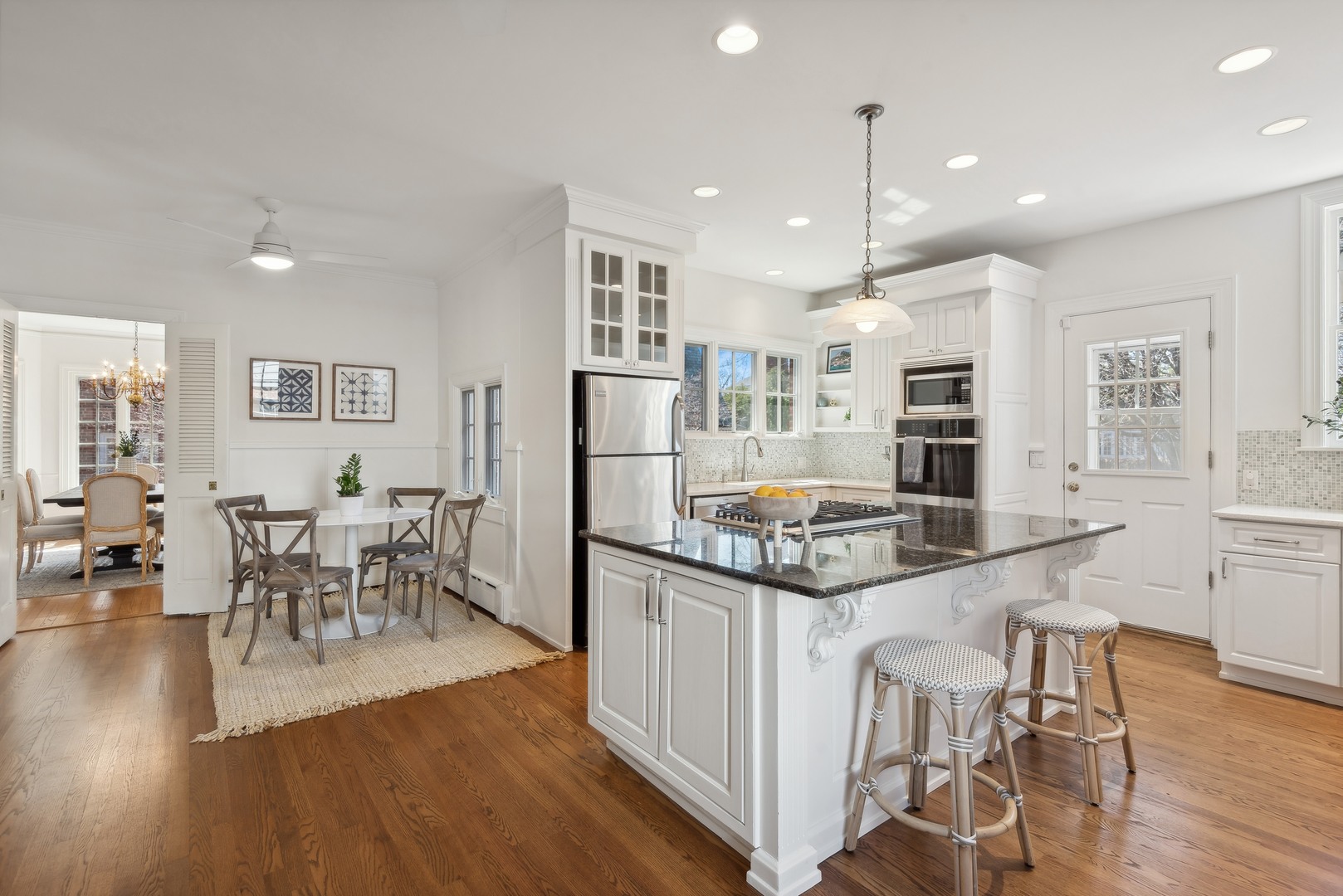 1209 Sheridan Road Wilmette, IL 60091 - Photo 10 of 40 Gallery Image 10