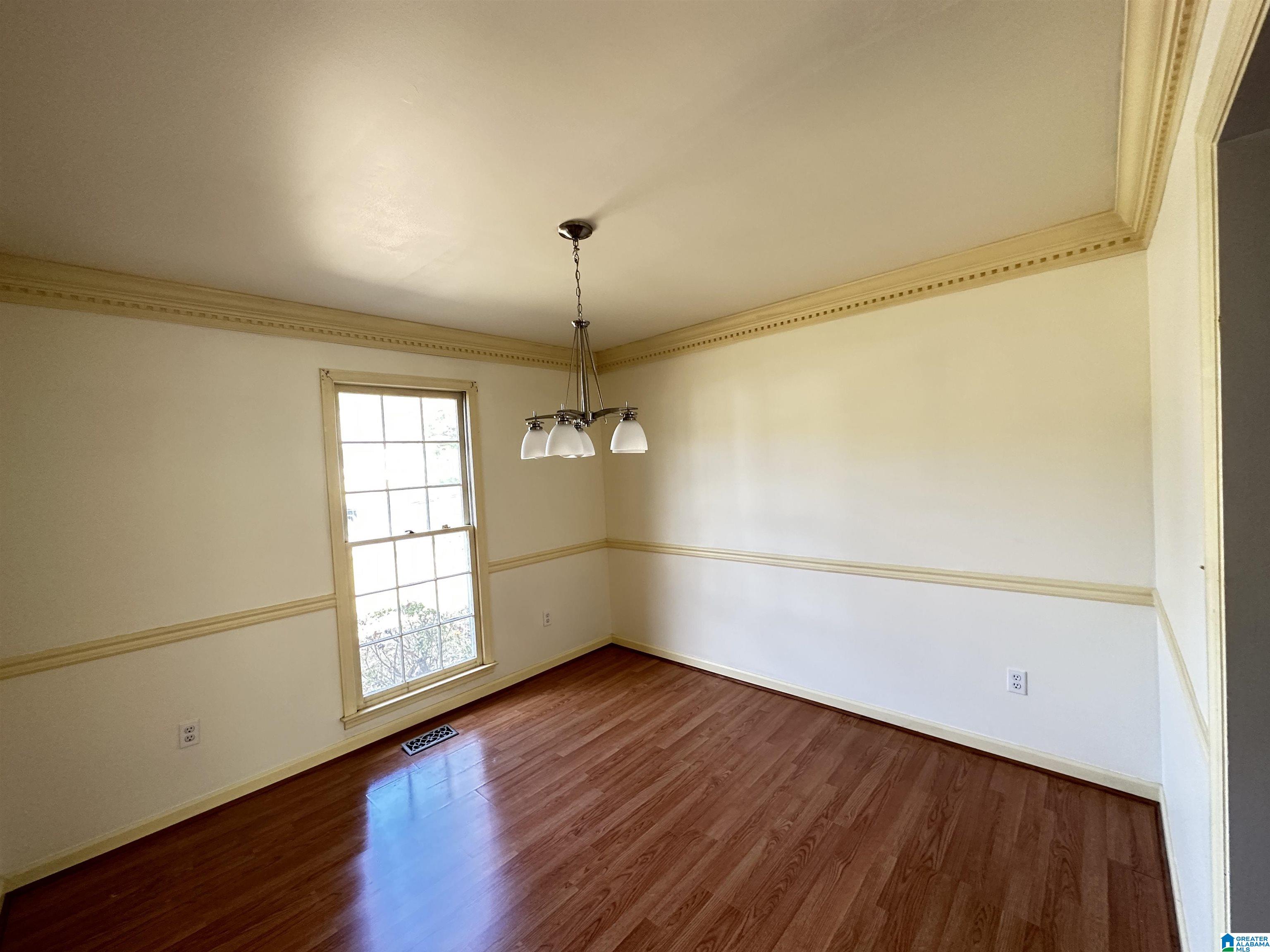 1925 Winewood Road Birmingham, AL 35215 - Photo 8 of 34
