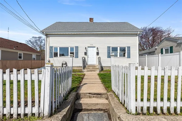 $479,000 | 435 North Broadway, East Providence, RI 02914