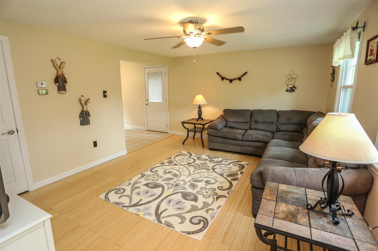 16 R Juniper Road Derry, NH 03038 - Photo 8 of 28