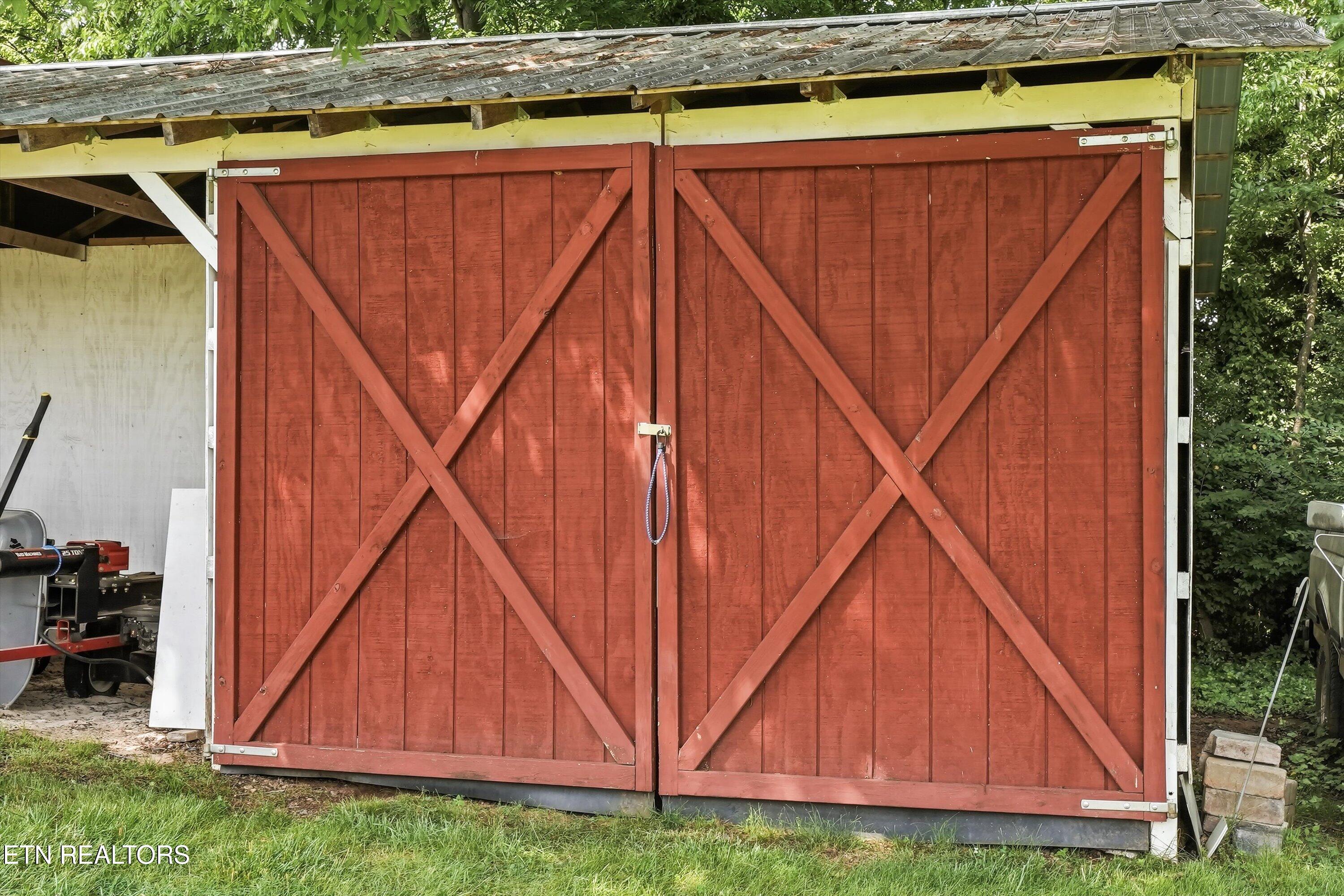 930 Gregg Road Friendsville, TN 37737 - Photo 39 of 48 Barn/ Building