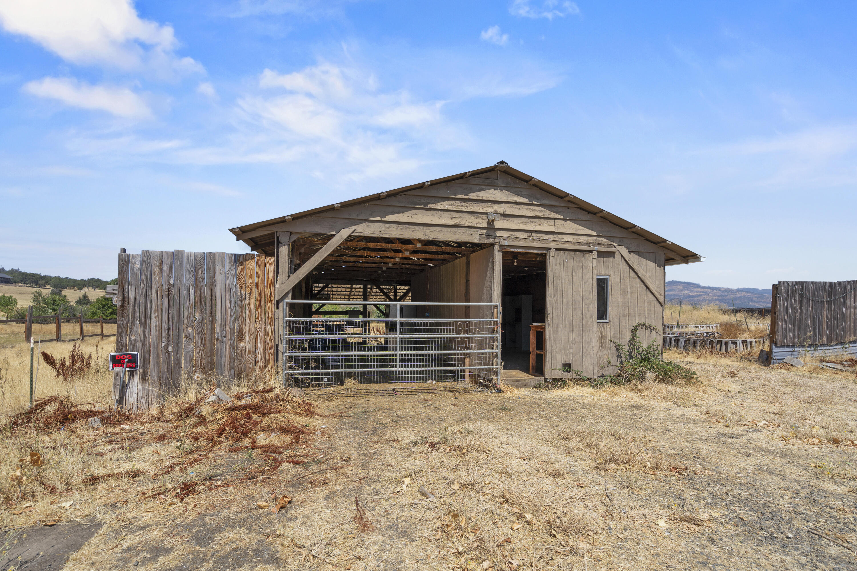 1739 Stevens Road Eagle Point, OR 97524 - Photo 29 of 41 1739 Stevens Road - 23