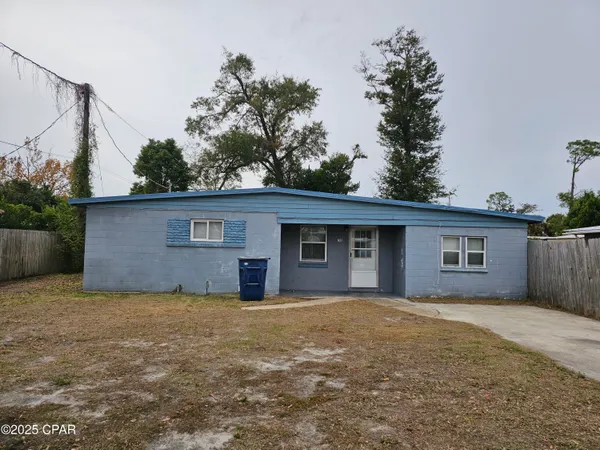 $1,500 | 705 Satsuma Avenue, Panama City, FL 32401