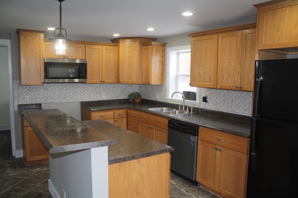 3733 South Gilmore Road Mount Pleasant, MI 48858 - Photo 14 of 29 1843300-13.JPG