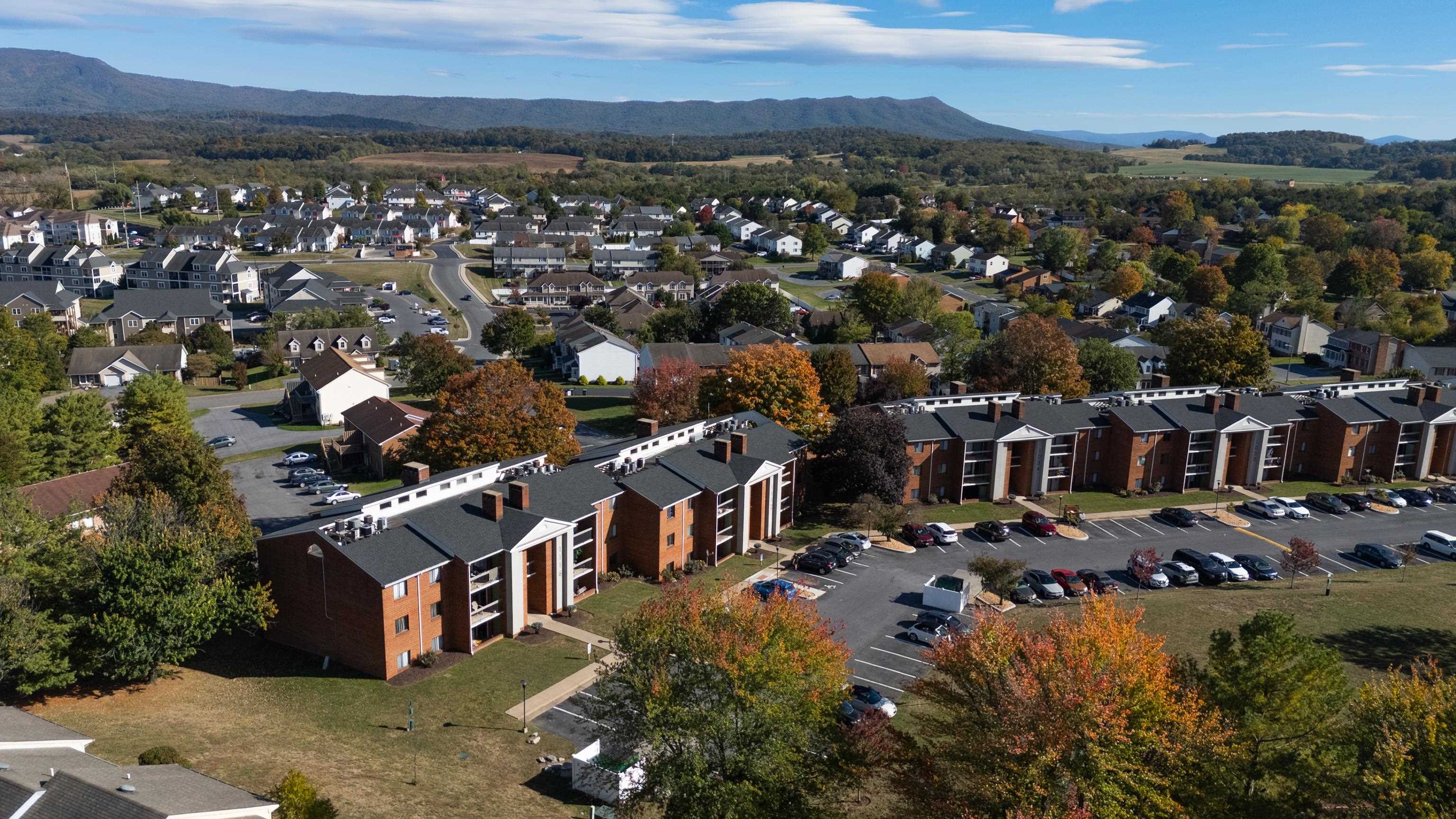 1116 Blue Ridge Drive, Unit 11 Harrisonburg, VA 22802 - Photo 20 of 21 an aerial view of multiple house