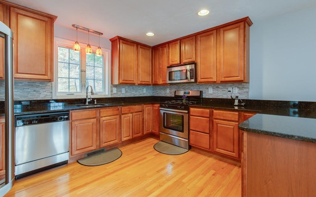 180 Andover Road Billerica, MA 01821 - Photo 6 of 42