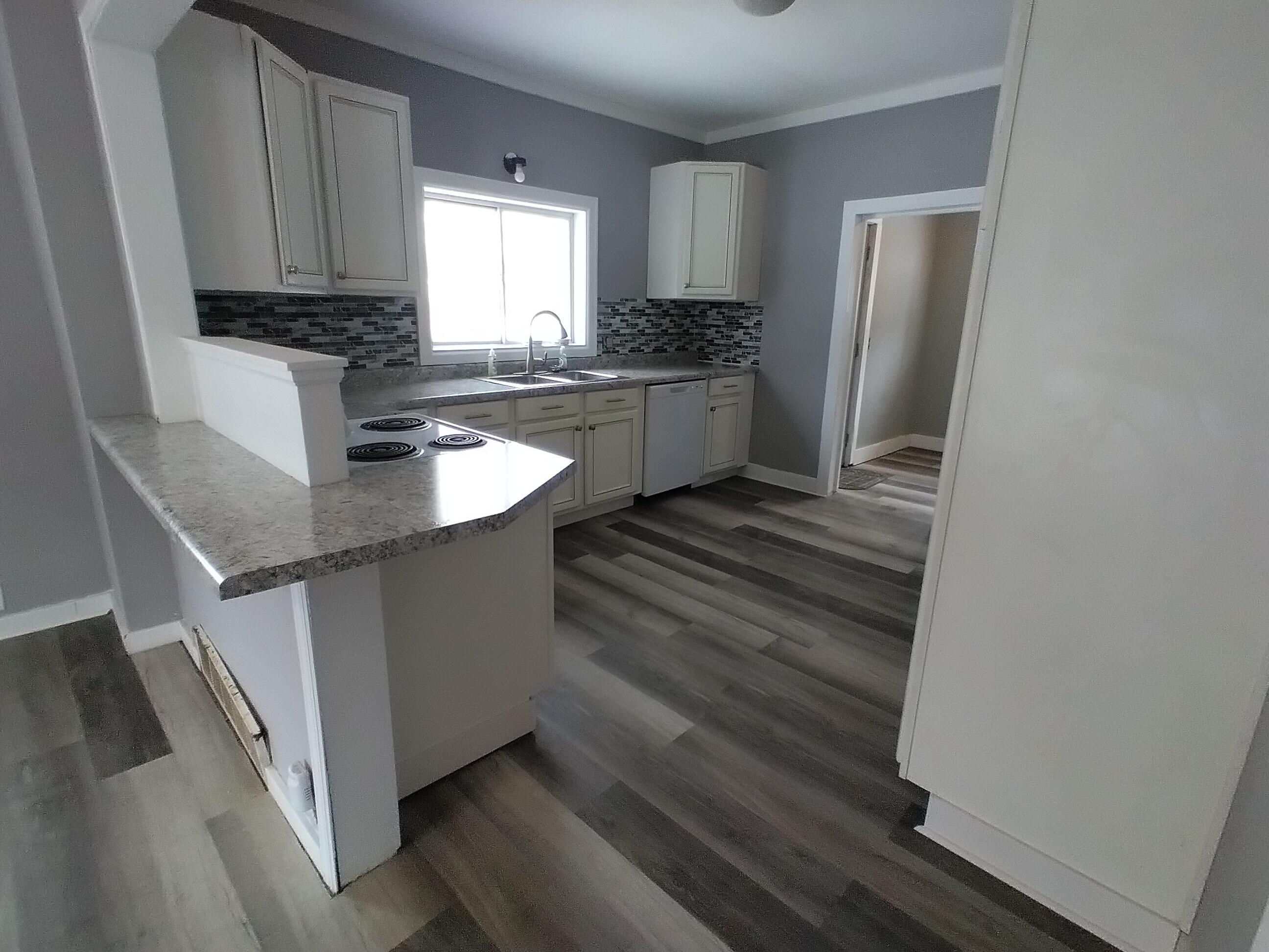 303 Rathburn Howard City, MI 49329 - Photo 5 of 28 IMG_20240215_151458