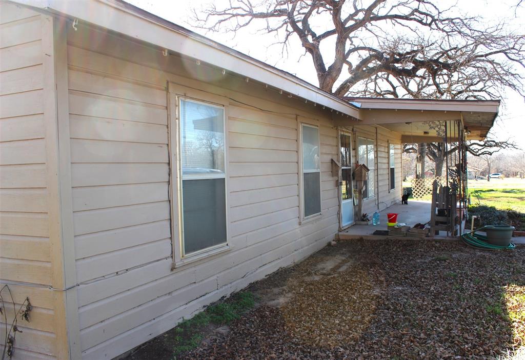 403 Mockingbird Street Chico, TX 76431 - Photo 3 of 25 a view of a garage