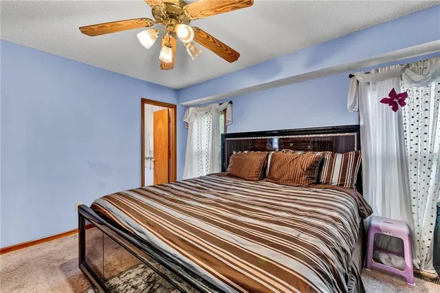 $305,000 | 6807 T Gabbert Drive, Pleasant Valley, MO 64068