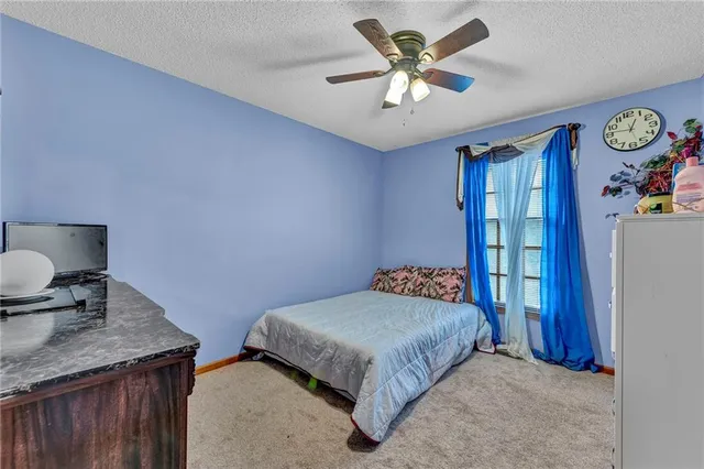 $305,000 | 6807 T Gabbert Drive, Pleasant Valley, MO 64068